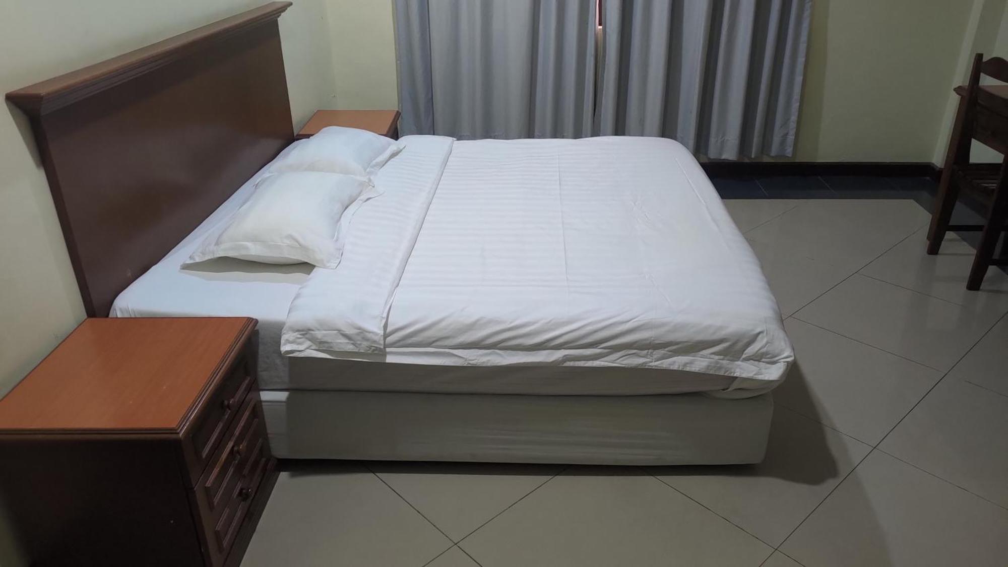 The Upper Deck Hotel Kudat Exterior photo