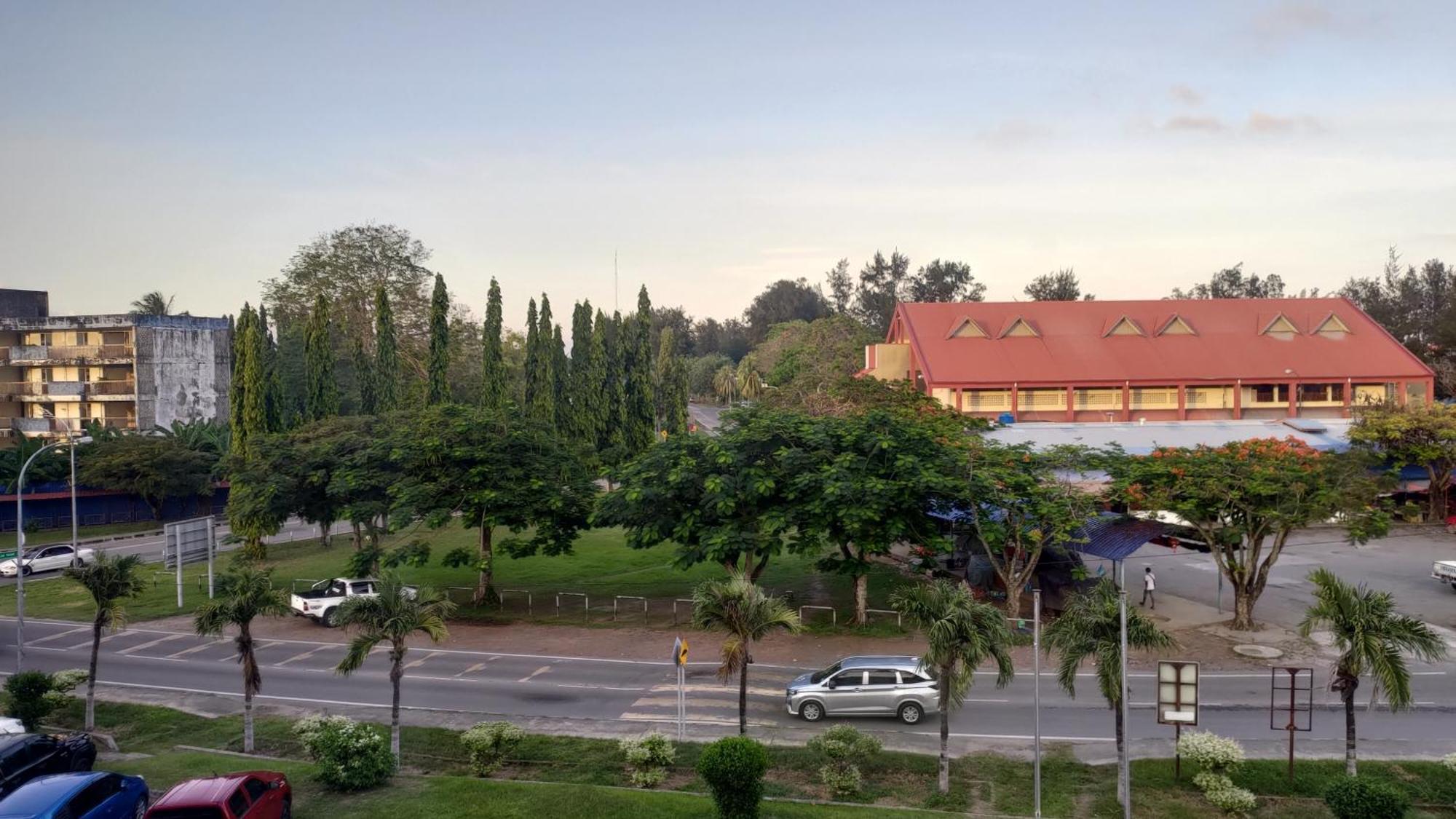 The Upper Deck Hotel Kudat Exterior photo